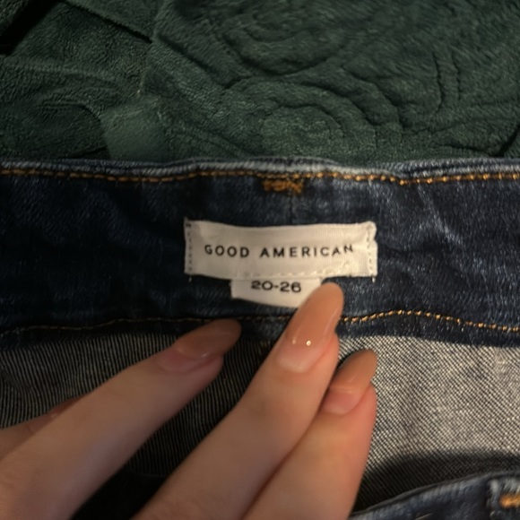 Good American always fits jeans in indigo 446 - Picture 3 of 7